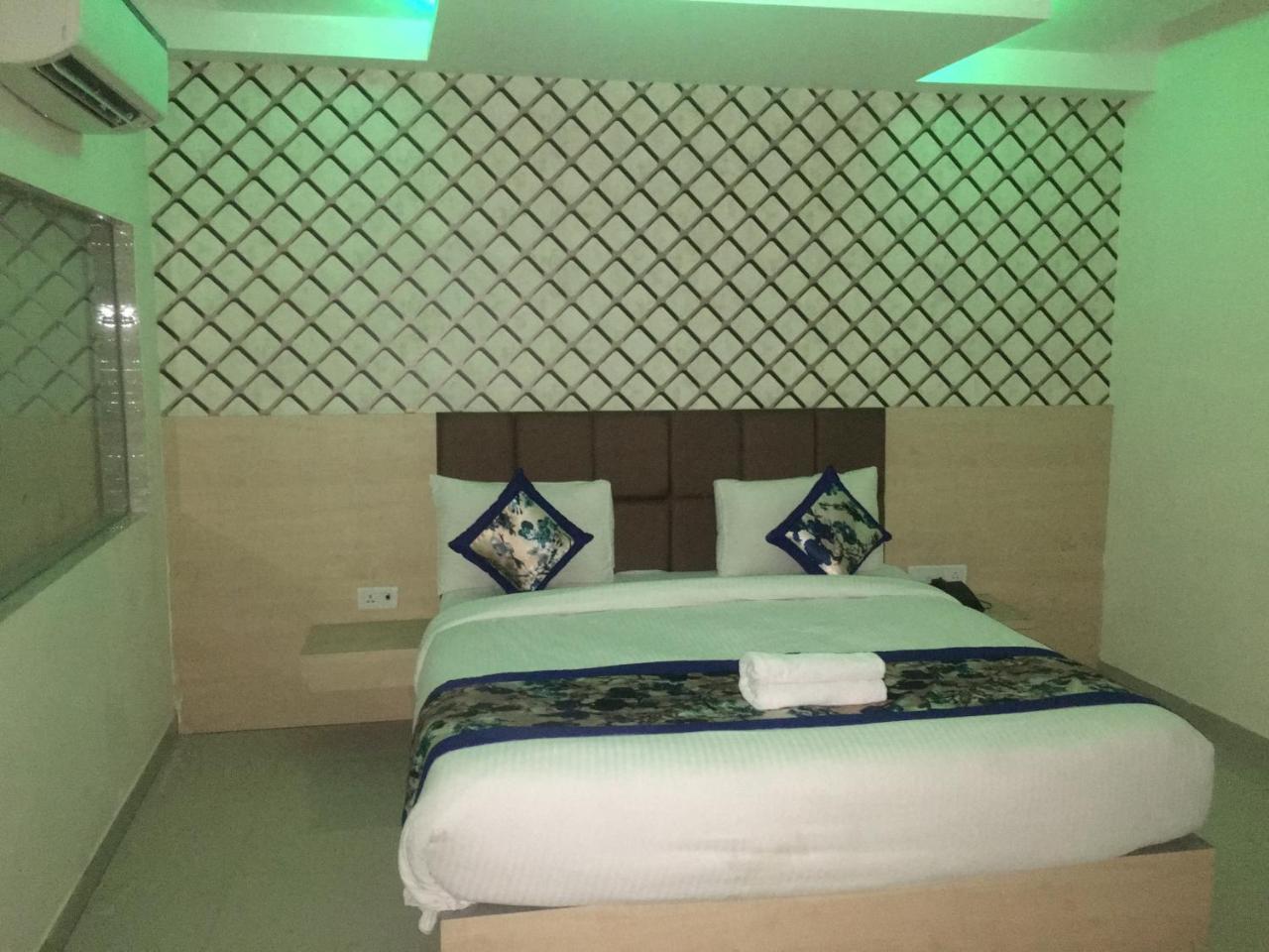 Hotel Airport D'Capitol Új-Delhi Kültér fotó