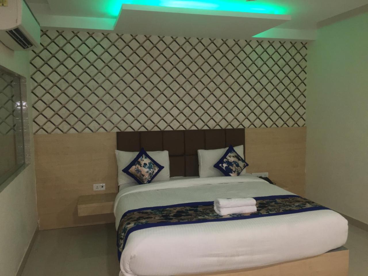 Hotel Airport D'Capitol Új-Delhi Kültér fotó